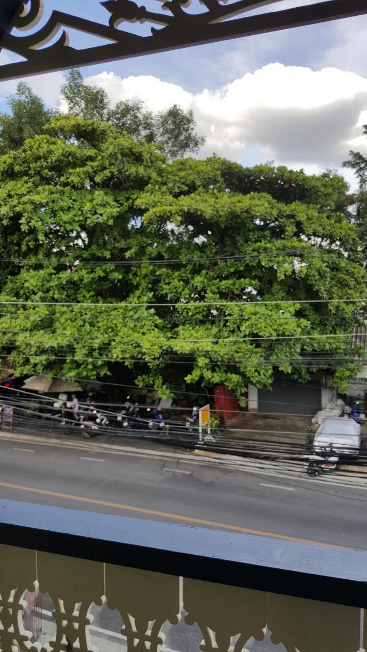 Sridonchai Heritage, Night Bazaar Chiang Mai Bed & Breakfast Exterior photo